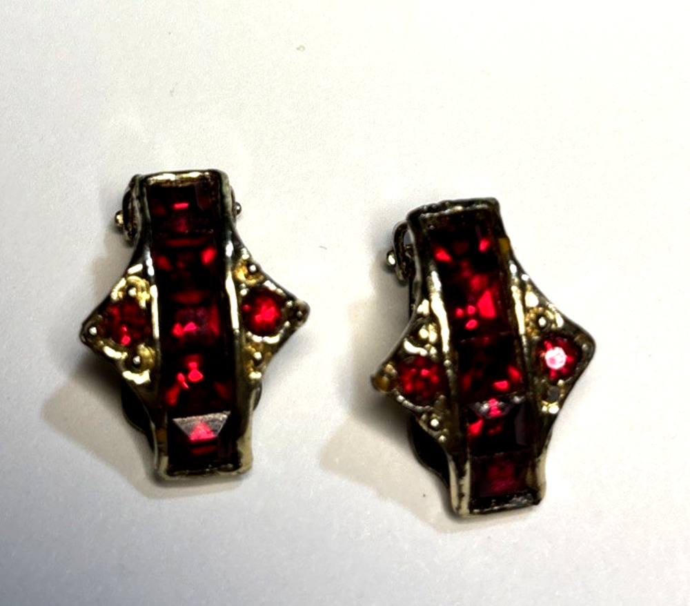 Red Rhinestone Clip On Earrings Gold Tone Geometric Art Deco Style